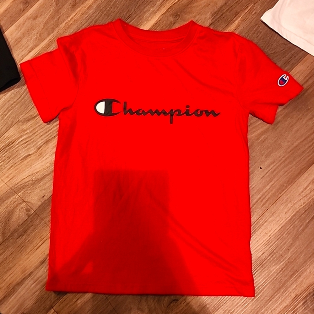 Boys Champion size small shirt
